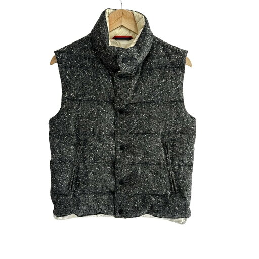 【新着】【中古】COMMEdesGARCONSJUNYAWATANABEMAN(コムデギャルソンジュンヤワタナベマン) ダウンベスト ツイード/冬/MONCLERコラボ ダークグレー 【新着】【中古】COMMEdesGARCONSJUNYAWATANABEMAN(コムデギャルソンジュンヤワタナベマン) ダウンベスト ツイード/冬/MONCLERコラボ ダークグレー