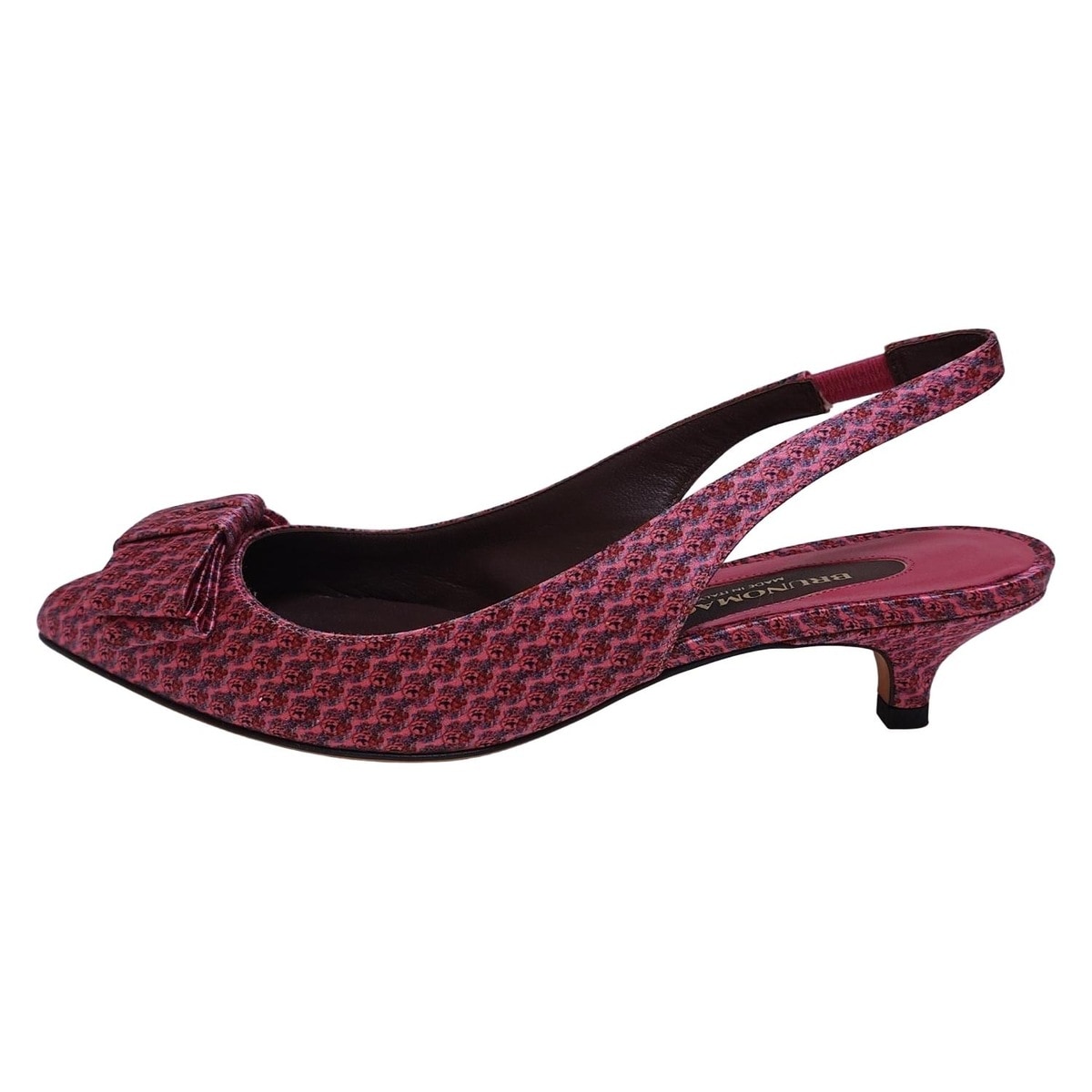 ブルーノマリ サンダル ブルーノマリのエントリーラインからトングサンダルが登場