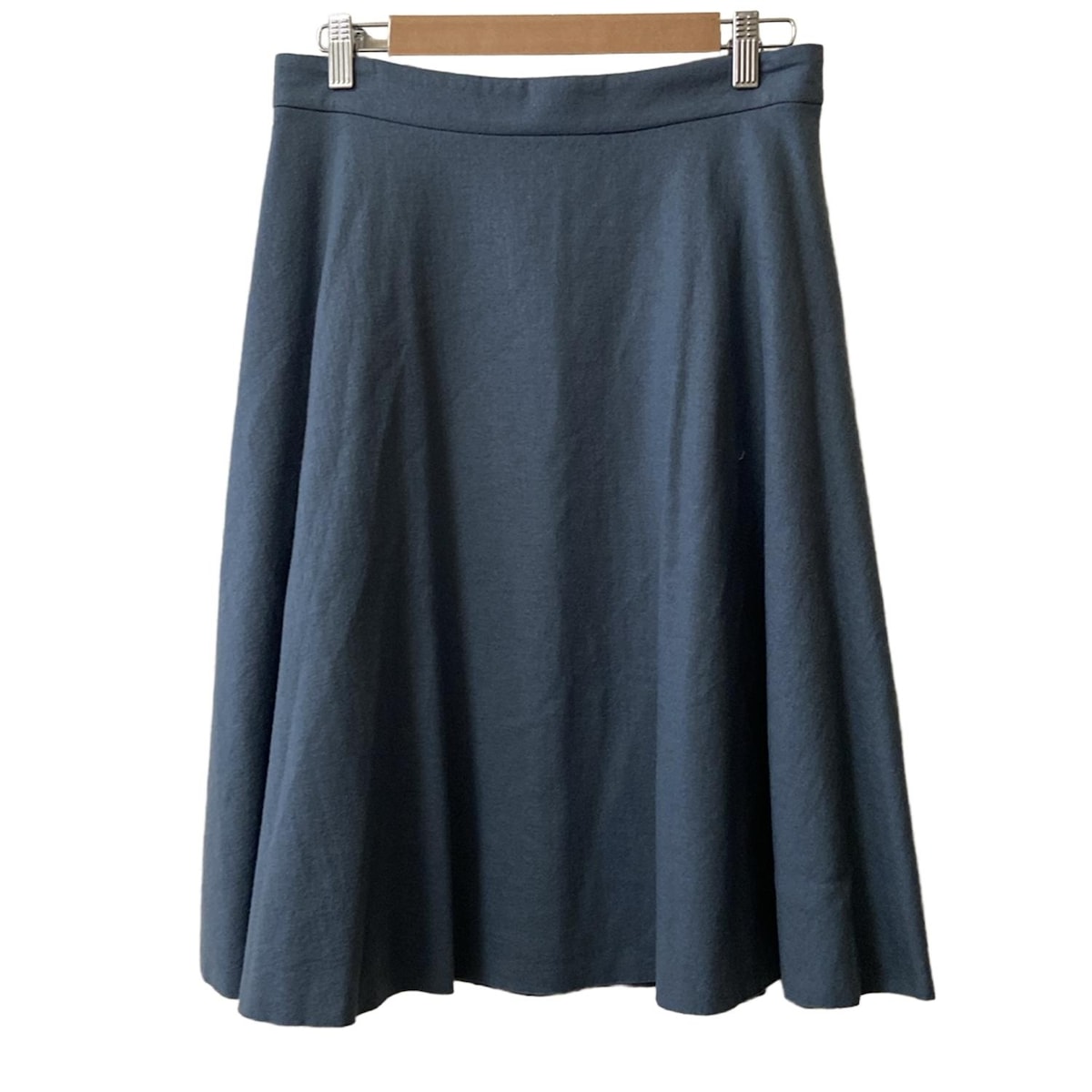 【中古】UNTITLED(アンタイトル) スカート ひざ丈 ブルーグレー