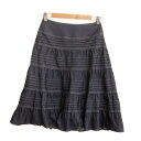 【新着】【中古】TO BE CHIC(トゥービーシック) スカート ひざ丈/デニム/タック/ティアード/フリル ダークネイビー