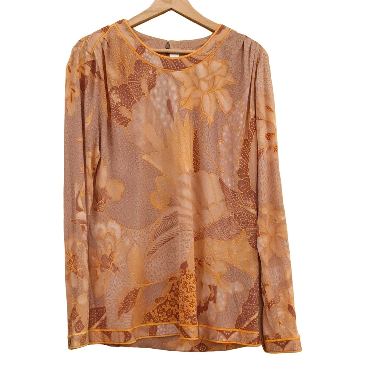美品 LEONARD レオナール ジュエリー柄 宝石 カットソー シャツ 総柄 楽天市場】レオナール(Tシャツ・カットソー|トップス