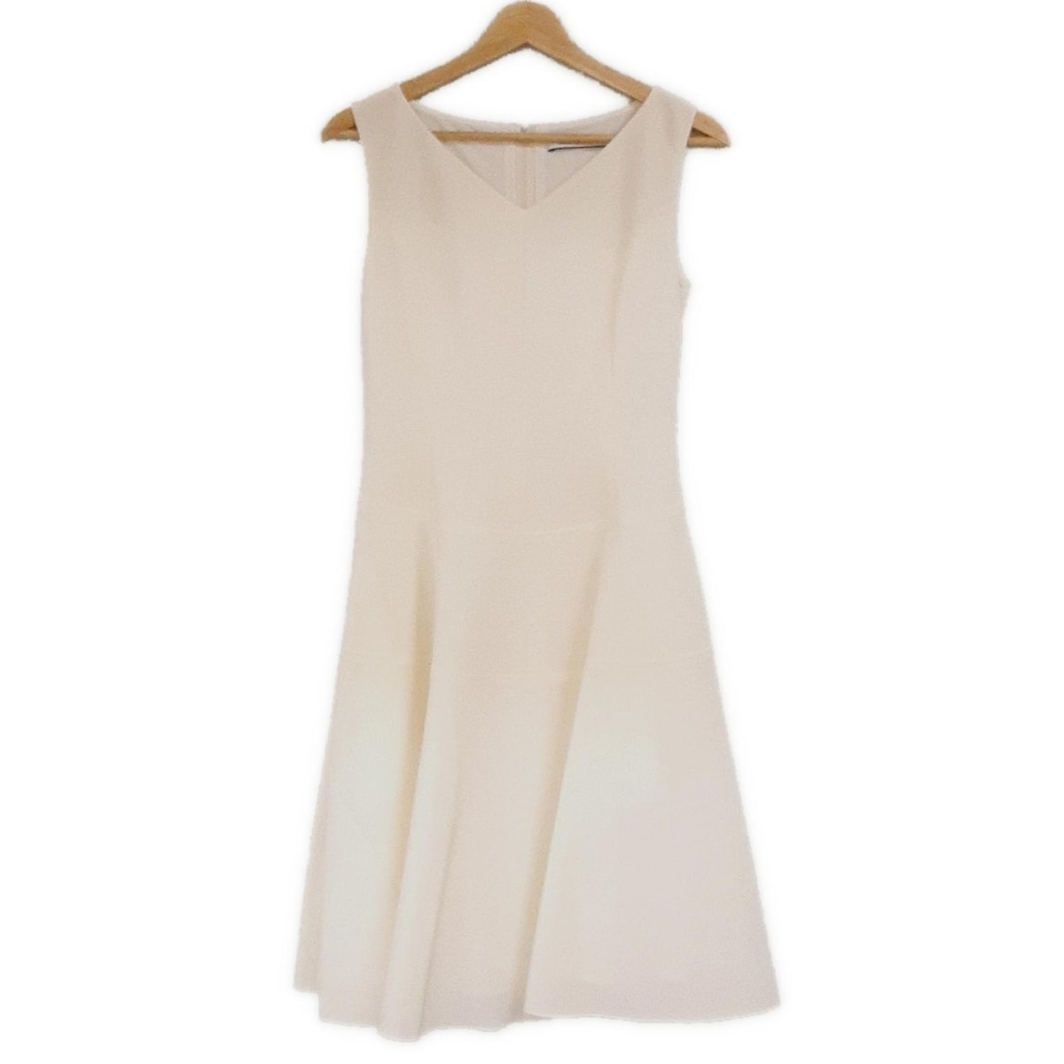 専用/FOXEY ベージュ Vネック ノースリーブ ワンピース アンドミー andme 梨地ポンチストレッチノースリーブVネック