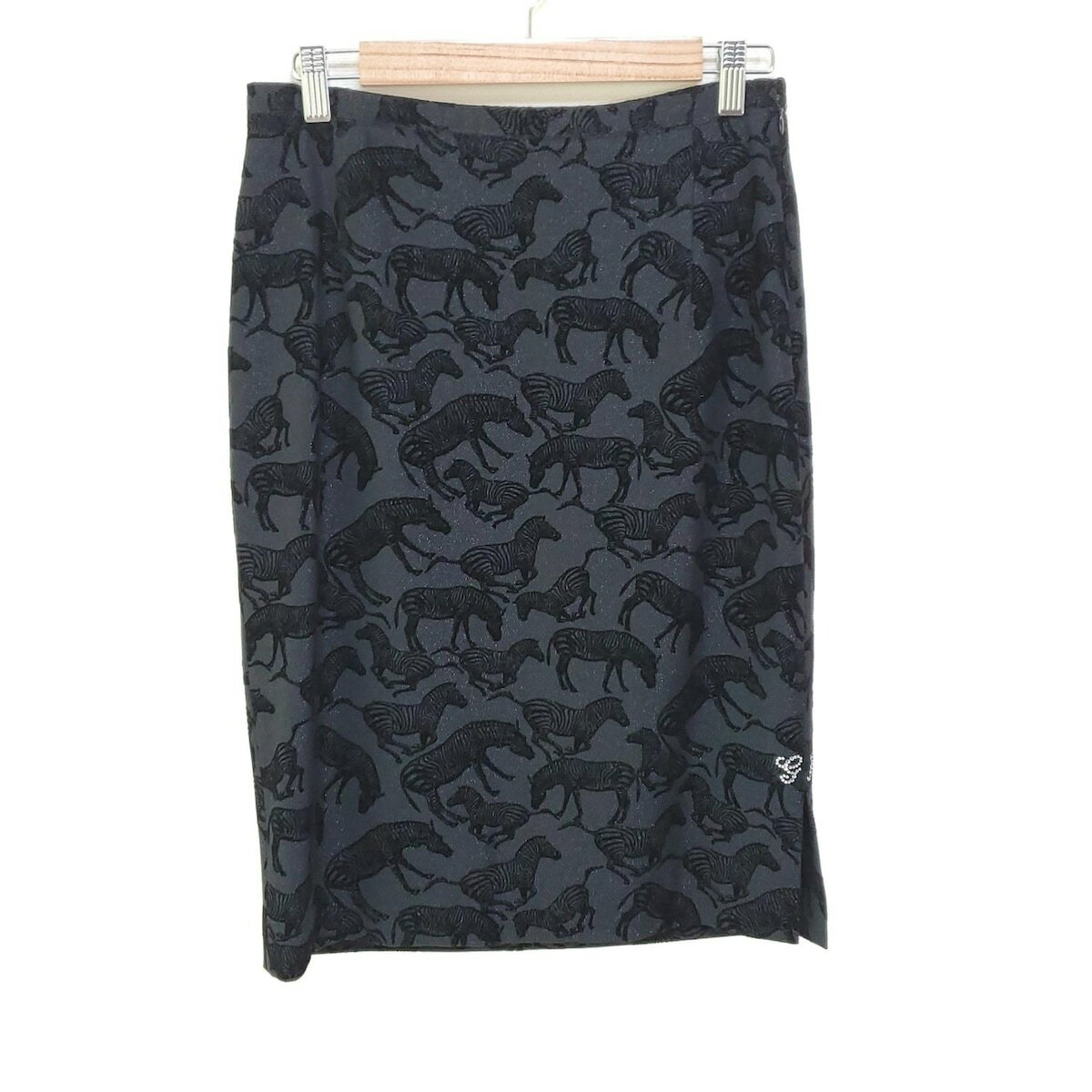 【中古】伊太利屋/GKITALIYA(イタリヤ) スカート ひざ丈/しまうま/ラメ/ラインストーン ダークグレー×黒