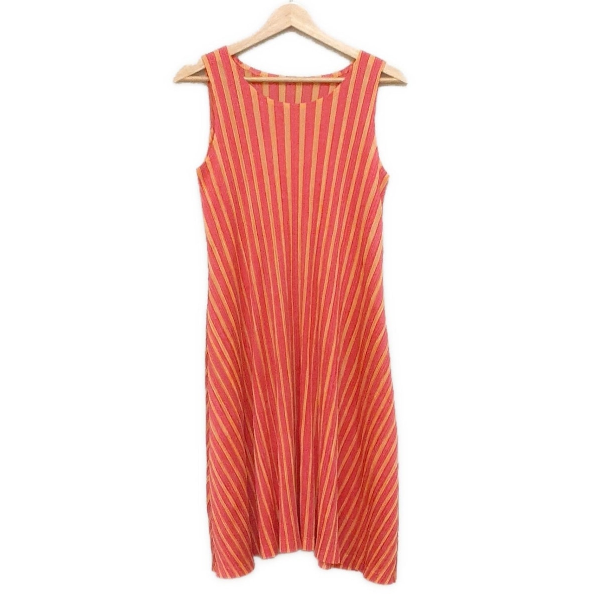 プリーツプリーズのひざ丈ワンピース 38659076_1.jpg