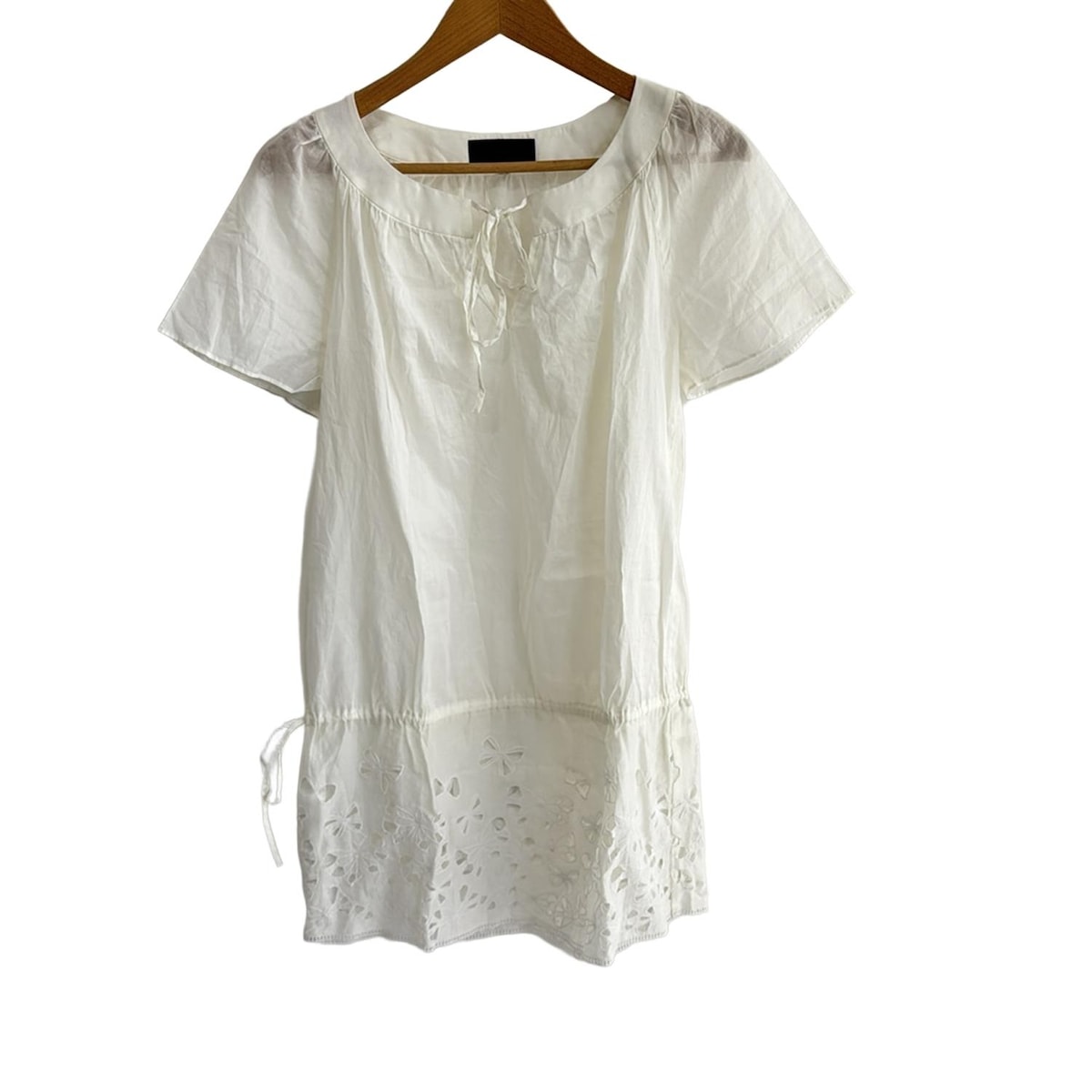 【中古】UNTITLED(アンタイトル) チュニック 半袖/刺繍 アイボリー