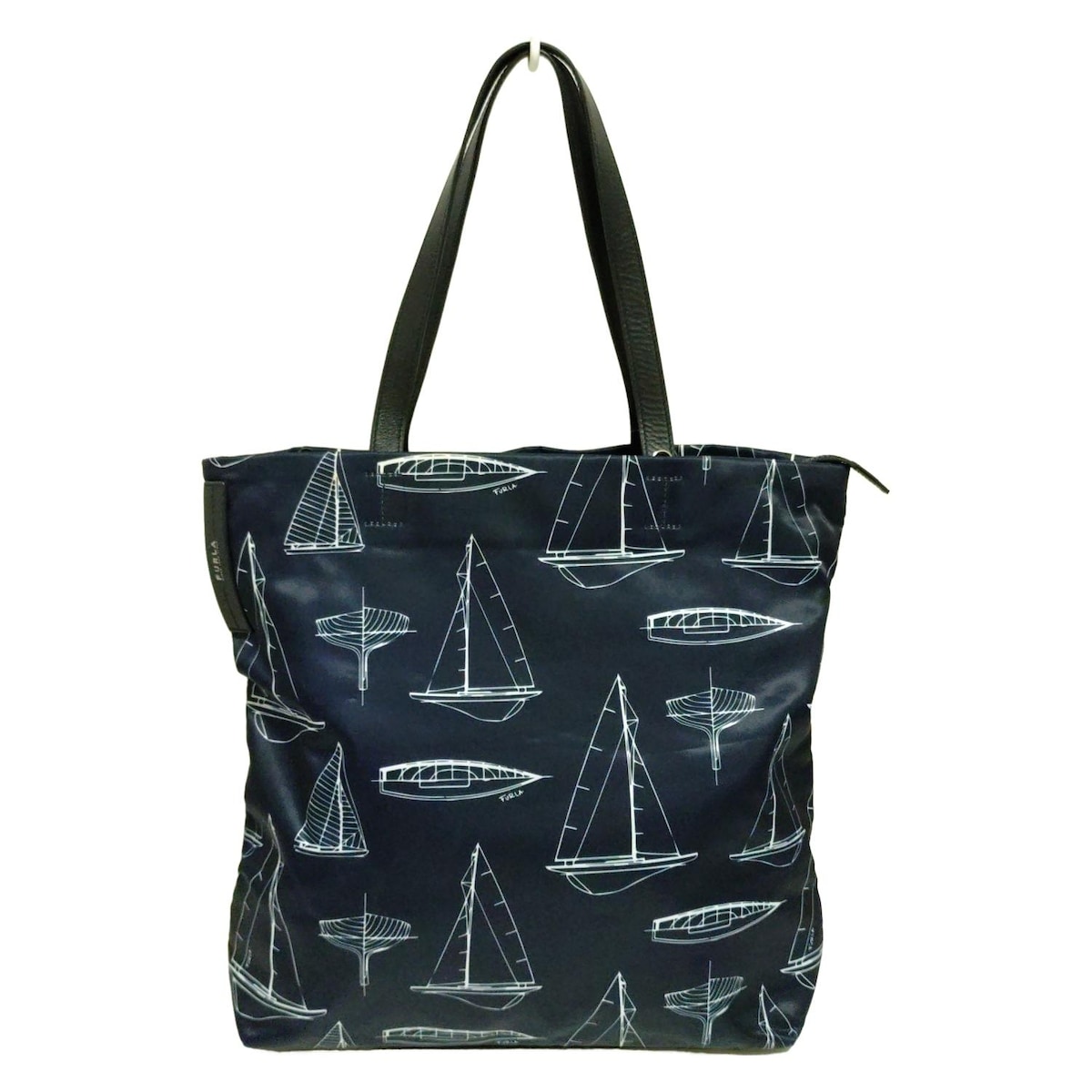 【中古】FURLA(フルラ) ショルダーバッグ ヨット ダークネイビー×白×黒 レザー