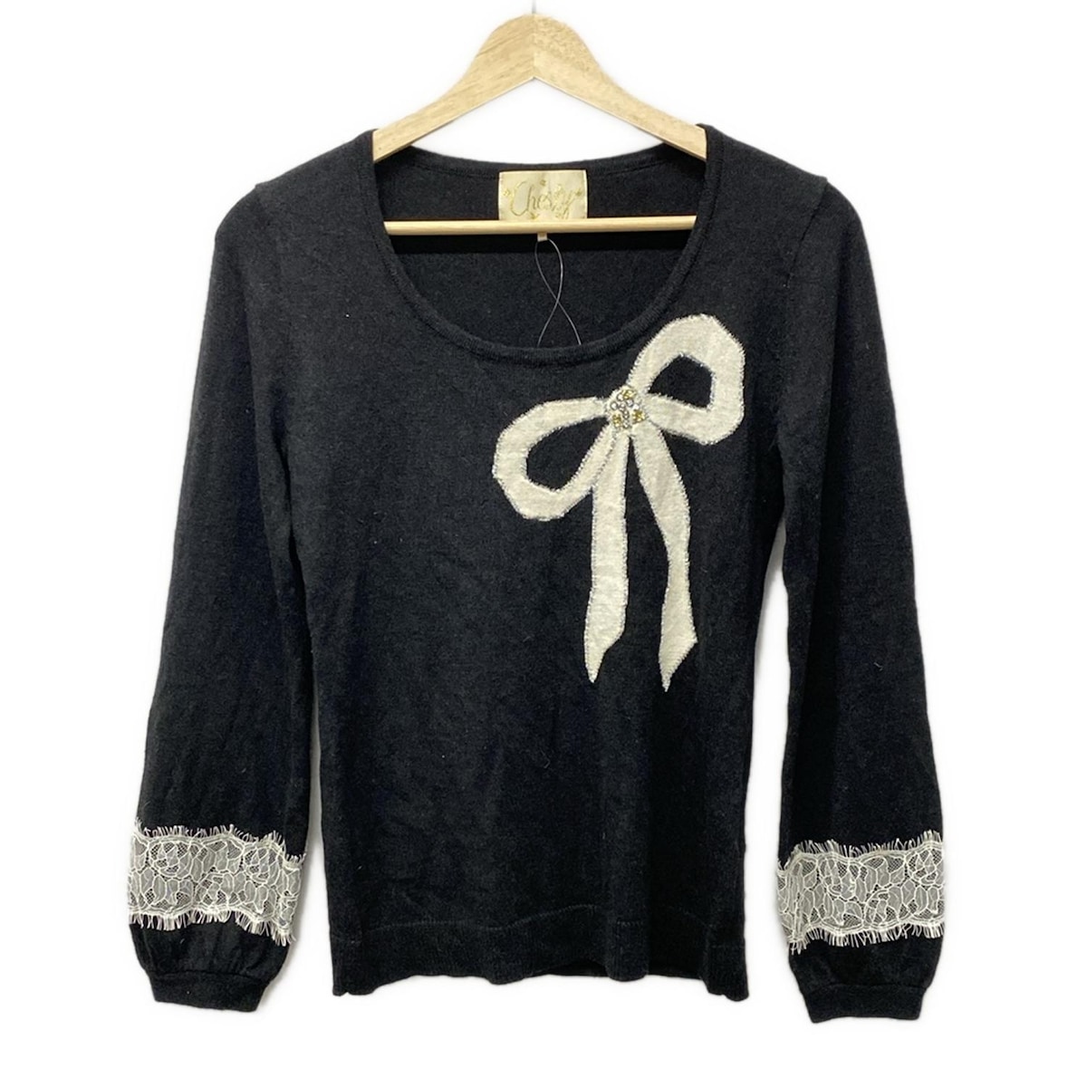 【中古】Chesty(チェスティ) 長袖セーター ラインストーン/リボン 黒×アイボリー×シルバー