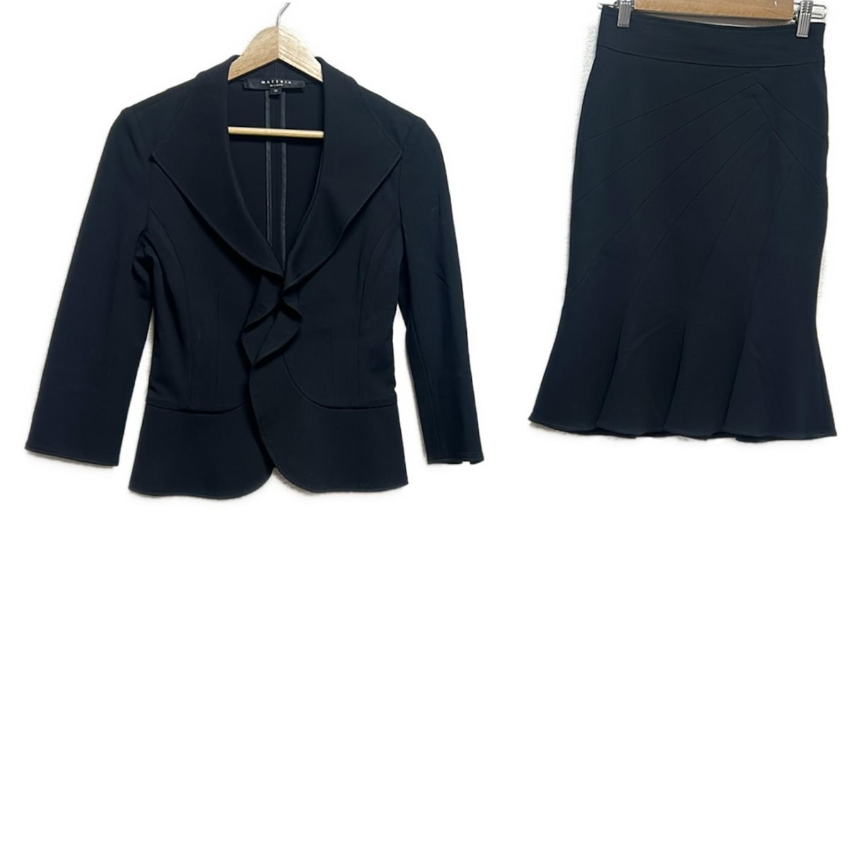 【中古】MATERIA(マテリア) スカートスーツ スカート、パンツセット/マーメイドラインスカート/フリル 黒