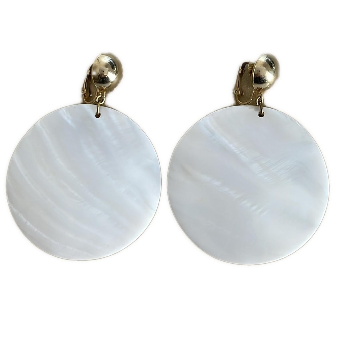 【中古】KENNETH JAY LANE(ケネスジェイレーン) イヤリング 白×ゴールド