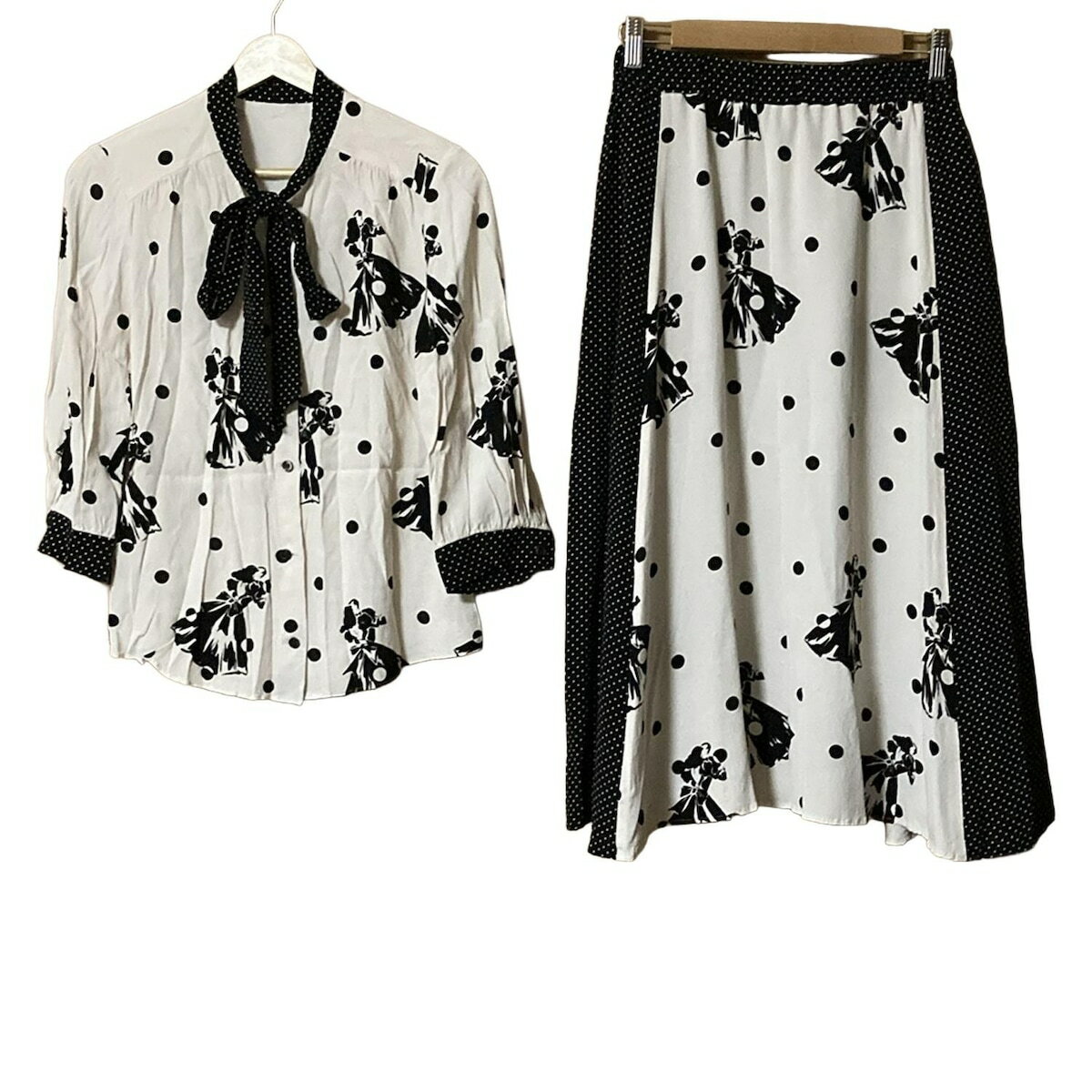 【中古】Grace Class(グレースクラス) スカートセットアップ ウエストゴム ベージュ×黒