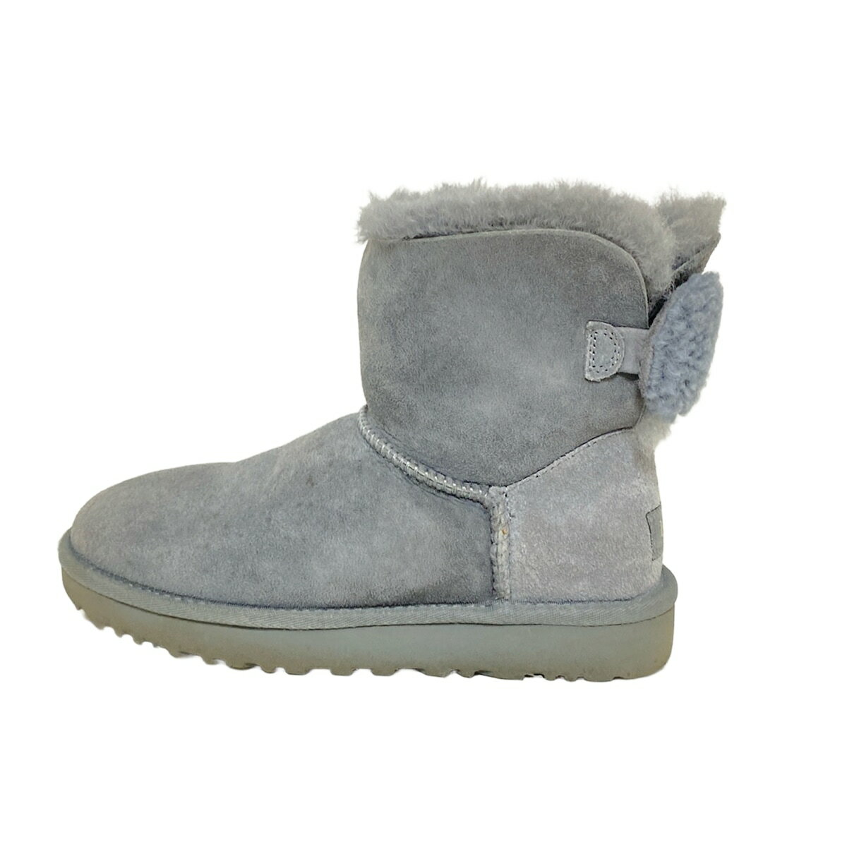 【中古】UGG(アグ) アリエル ショートブーツ リボン ライトグレー ムートン