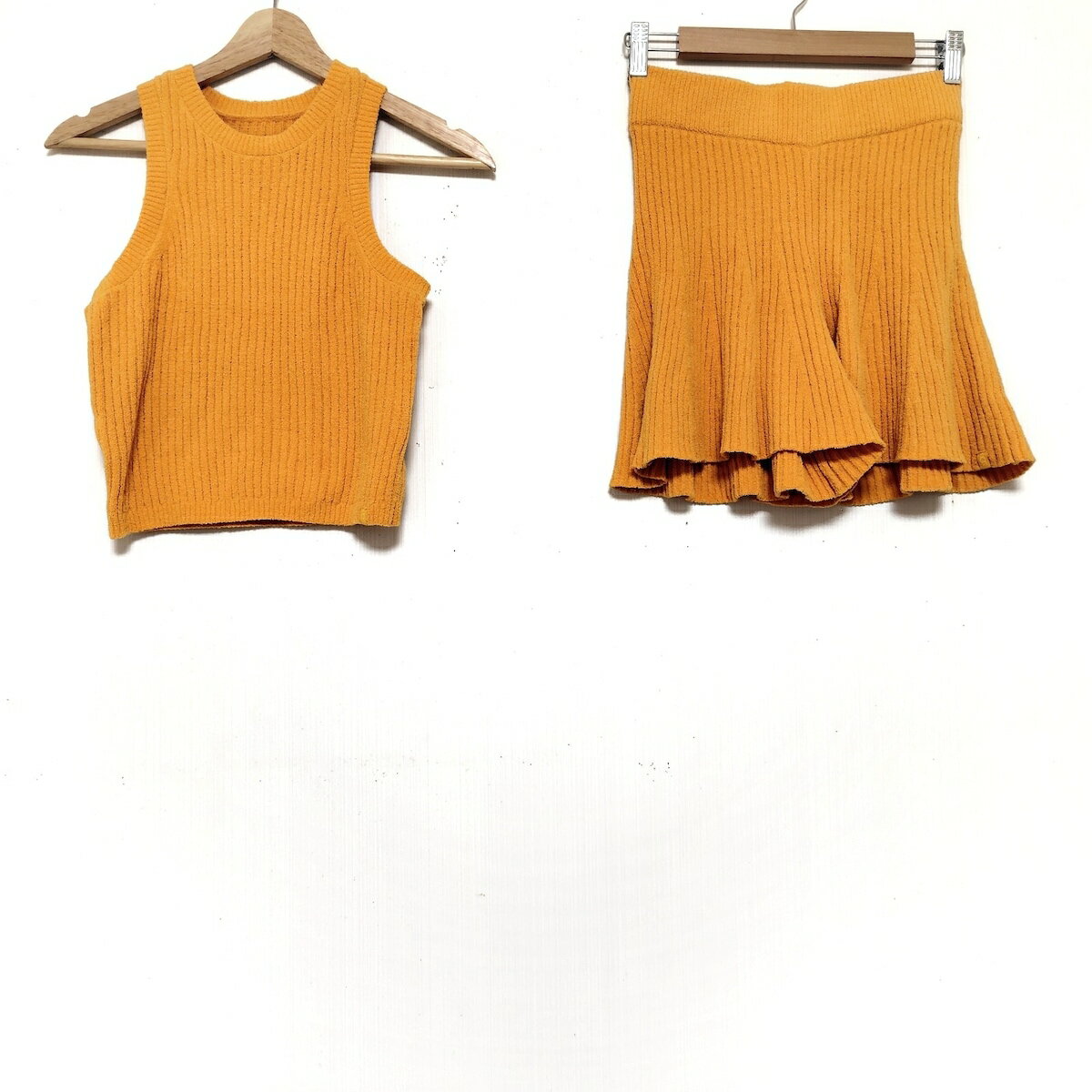 【中古】UGG(アグ) レディースパンツセットアップ ダークイエロー