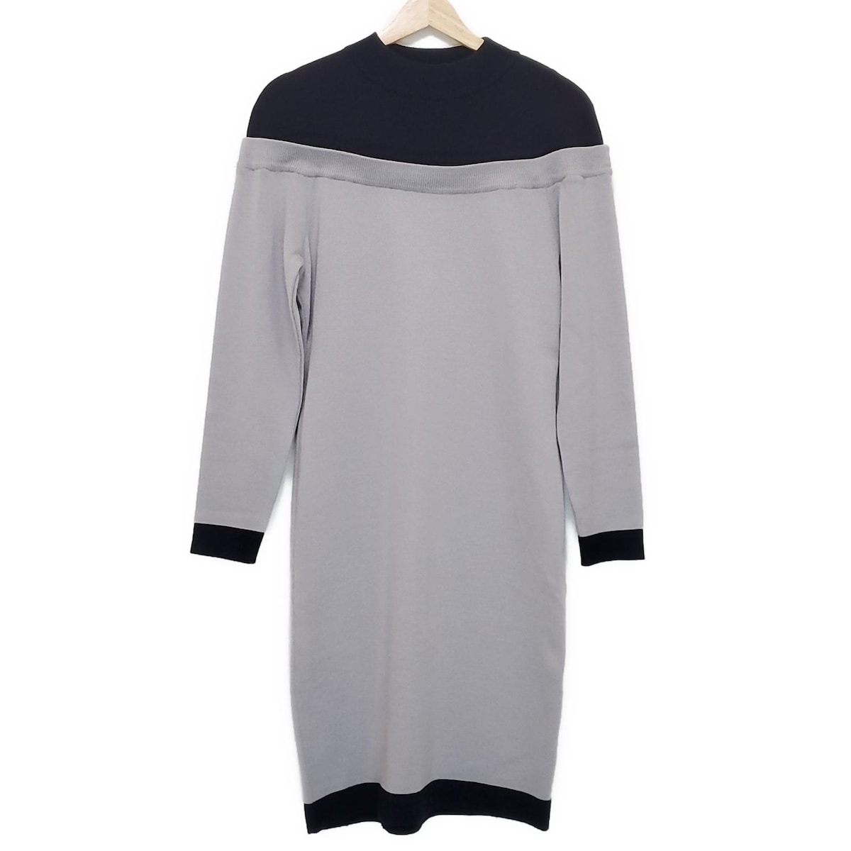 【中古】DIOR/ChristianDior(ディオール/クリスチャンディオール) ワンピース ハイネック/長袖/ロング/ニット/ペチコート付き グレー×黒