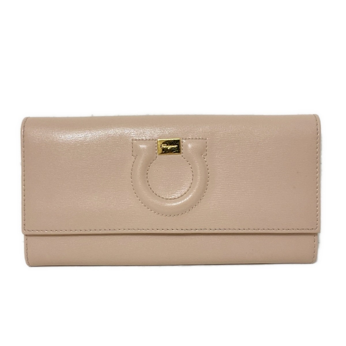 【中古】FERRAGAMO/SalvatoreFerragamo(サルバトーレフェラガモ) ガンチーニ 長財布 ピンクベージュ レザー(4)