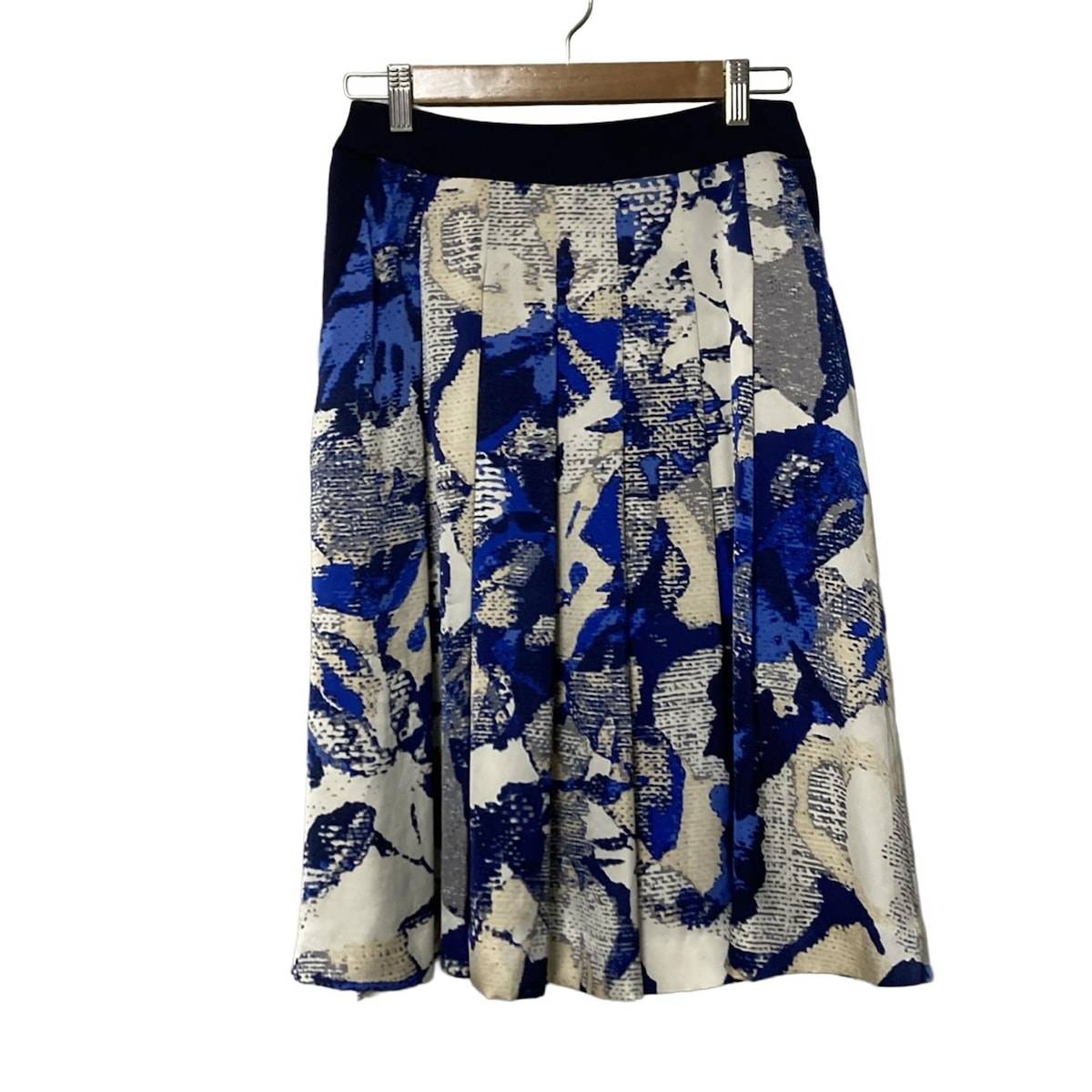 【中古】HIROKO BIS(ヒロコビス) スカート ひざ丈 アイボリー×ネイビー×マルチ