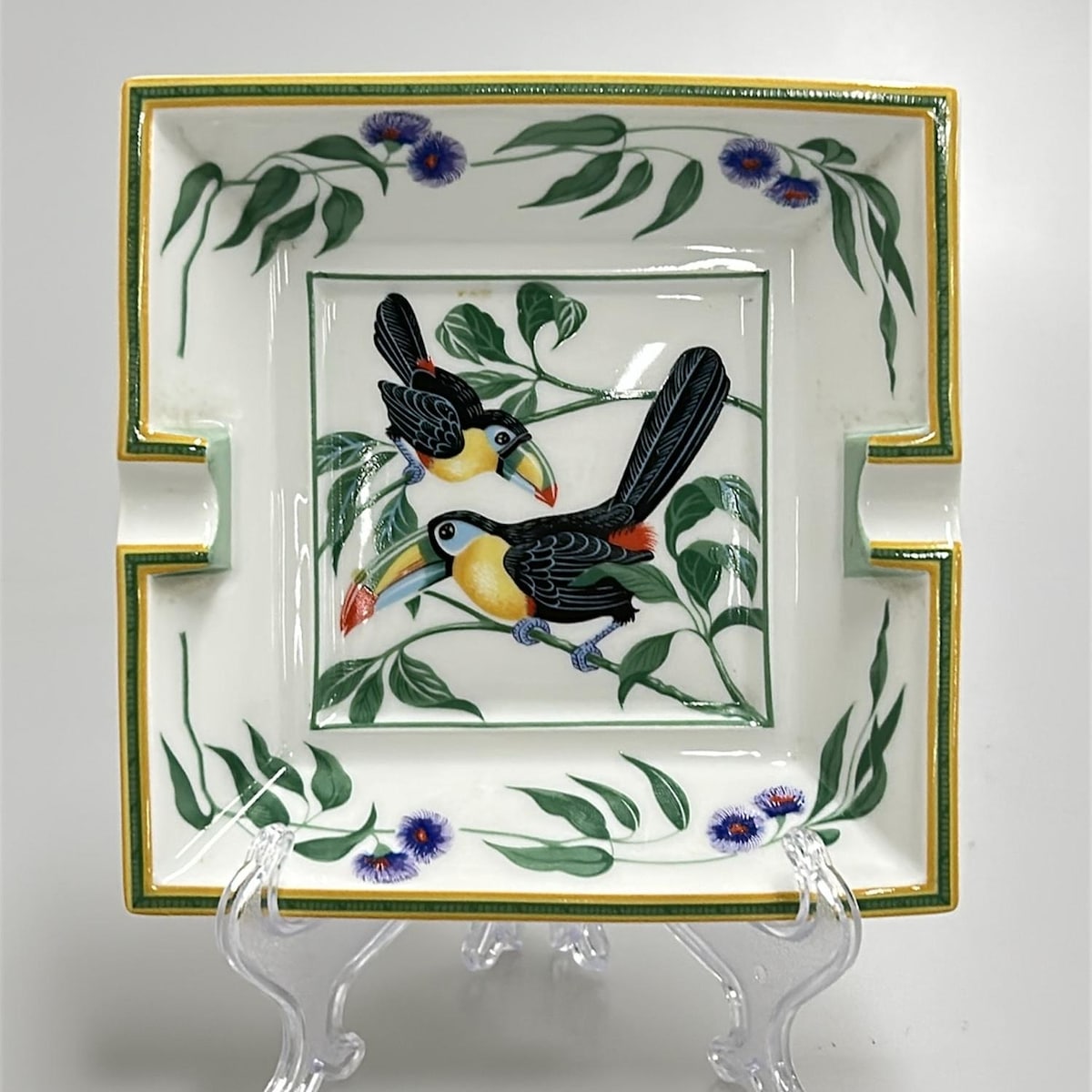 【中古】HERMES(エルメス) トゥカン 小物 灰皿/オオハシ 白×グリーン×マルチ