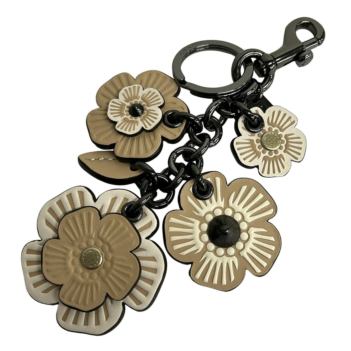 COACH - 【新着】【中古】COACH(コーチ) キーホルダー(チャーム) フラワー(花)/スタッズ ベージュ×アイボリー レザー