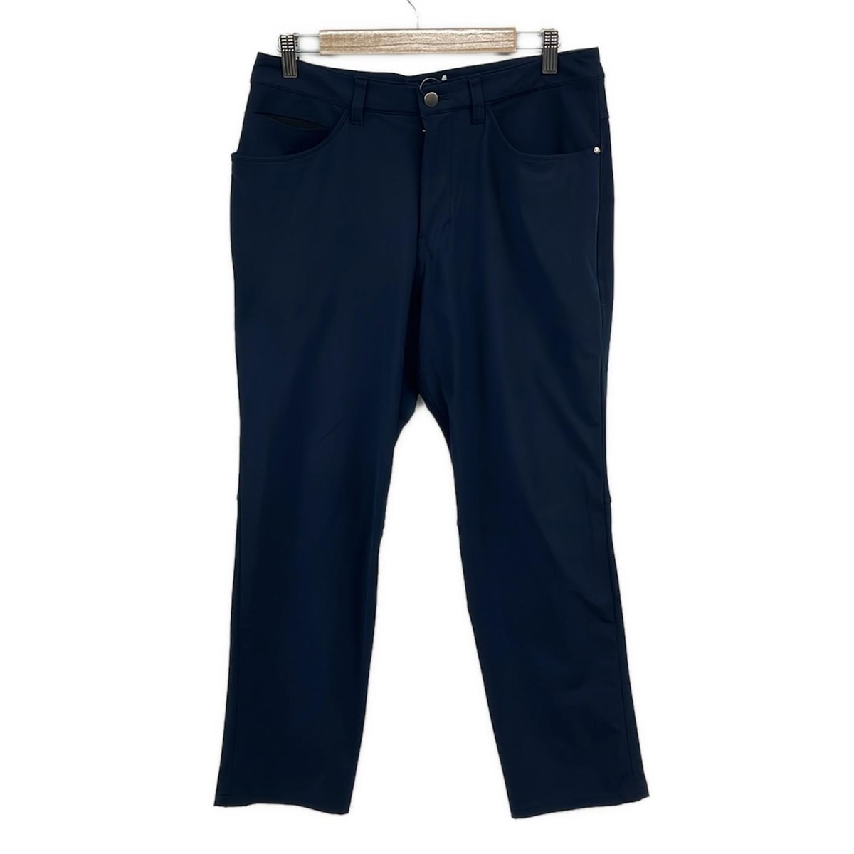 【新着】【中古】lululemon(ルルレモン) パンツ クロップド(半端丈) ネイビー