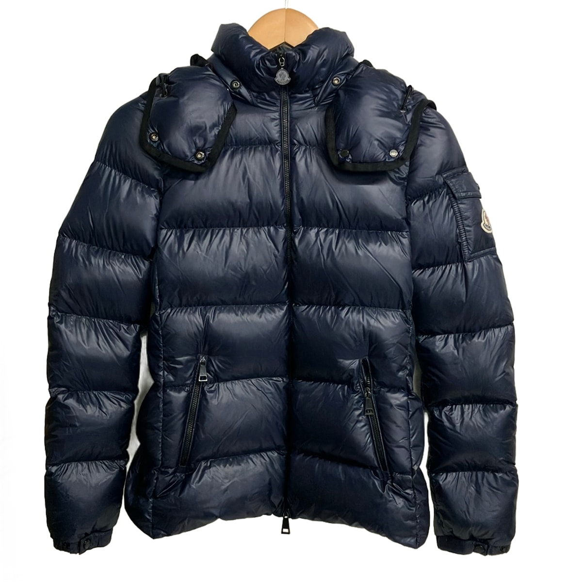 【新着】【中古】MONCLER(モンクレール) BERRE ダウンジャケット 冬物 ネイビー