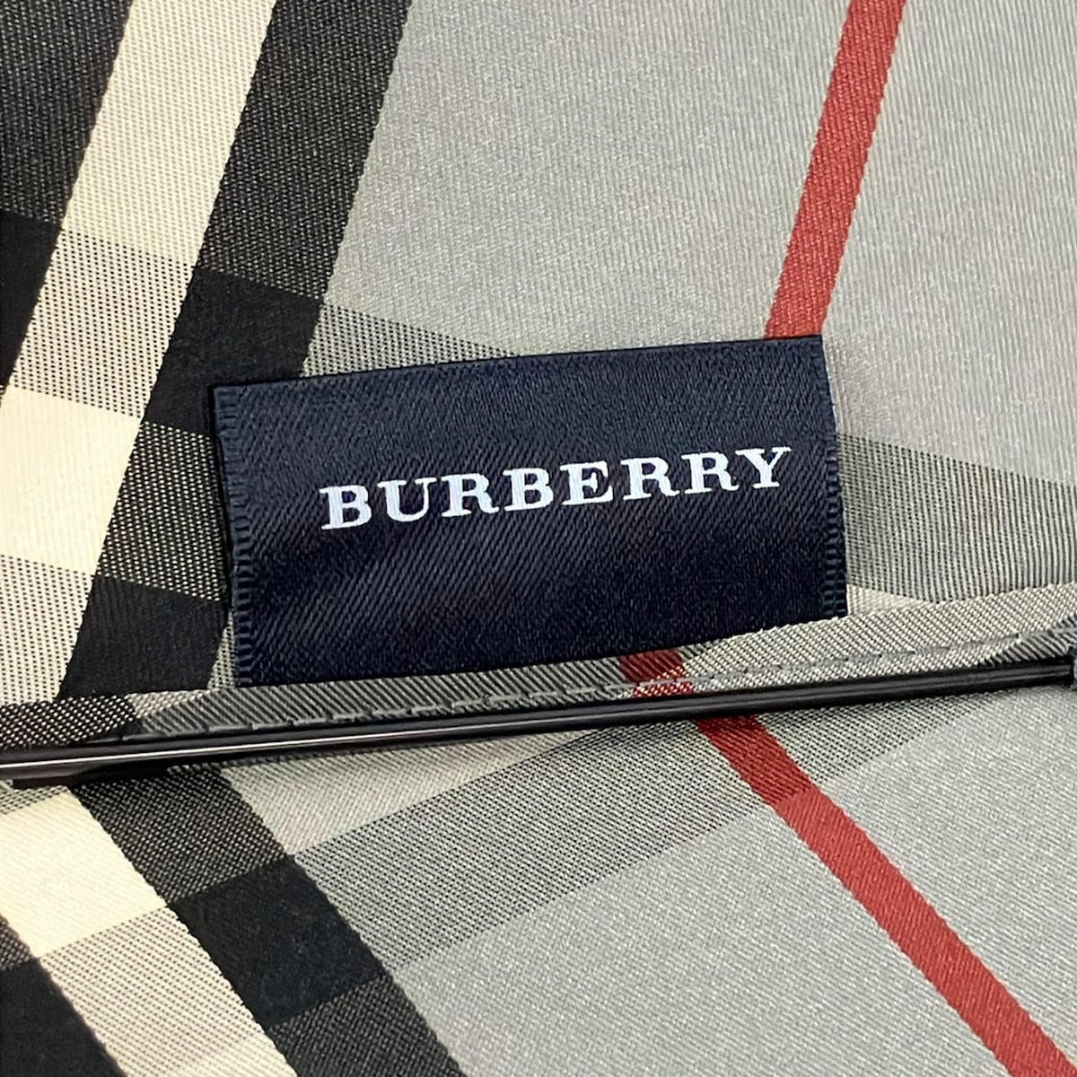 【新着】【中古】Burberry LONDON(バーバリーロンドン) 折りたたみ傘 チェック柄 ダークグレー×白×マルチ