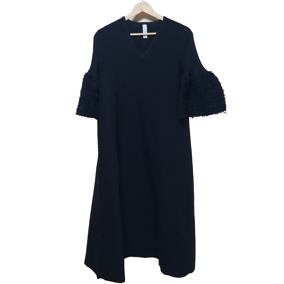 【中古】CFCL(シーエフシーエル) ワンピース 半袖/Vネック/ロング 黒のサムネイル