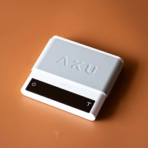 Varia ヴァリア AKU スケール ホワイト