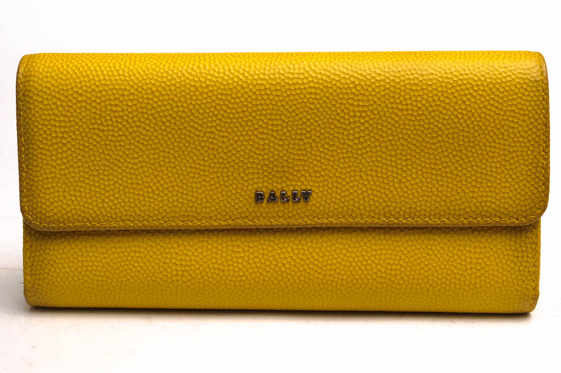 未使用‼️ バリー　BALLY ラウンドファスナー　長財布　イエロー　黄色　大容量 未使用‼️ バリー BALLY ラウンドファスナー 長財布 イエロー