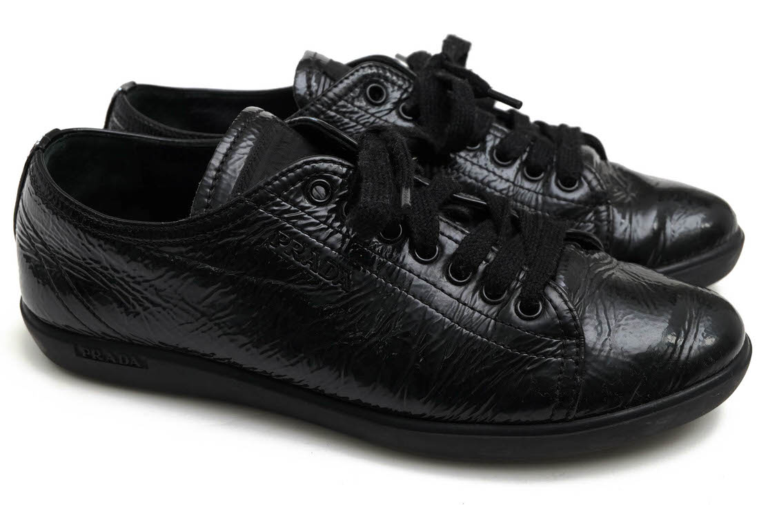 PRADA ローカットスニーカー プラダ 牛革 リネアロッサ Linea Rossa 【中古】