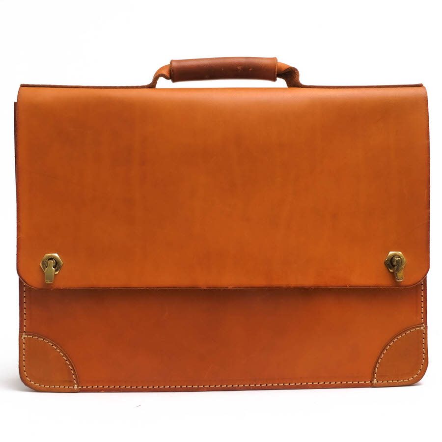 ★HERZ★ダレスバッグ ヘルツ レザービジネスバッグ オリーブ色 本革 通勤 ☆HERZ☆ダレスバッグ ヘルツ レザービジネスバッグ オリーブ色 本革