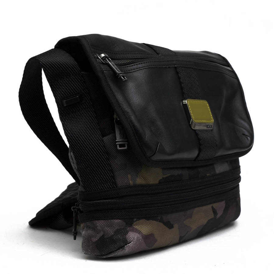 TUMI ショルダーバッグ トゥミ 232371GCM Alpha Bravo Travis Crossbody トラヴィ...