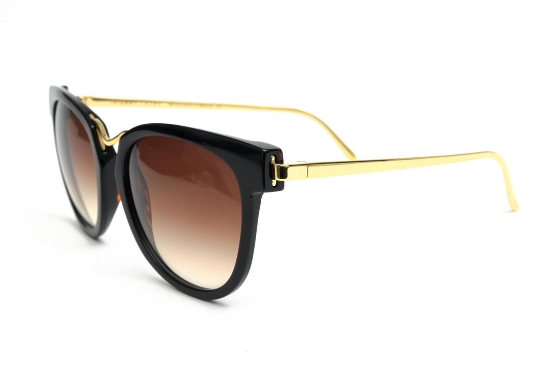 Thierry Lasry サングラス ティエリーラスリー CHOKY マツケリー社 アセテート キャットアイフレーム 【中古】