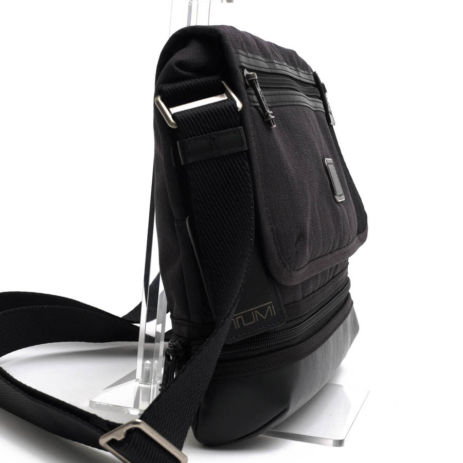 TUMI ショルダーバッグ トゥミ 2223371CHRO Beale Crossbody ビールクロスボディ ...