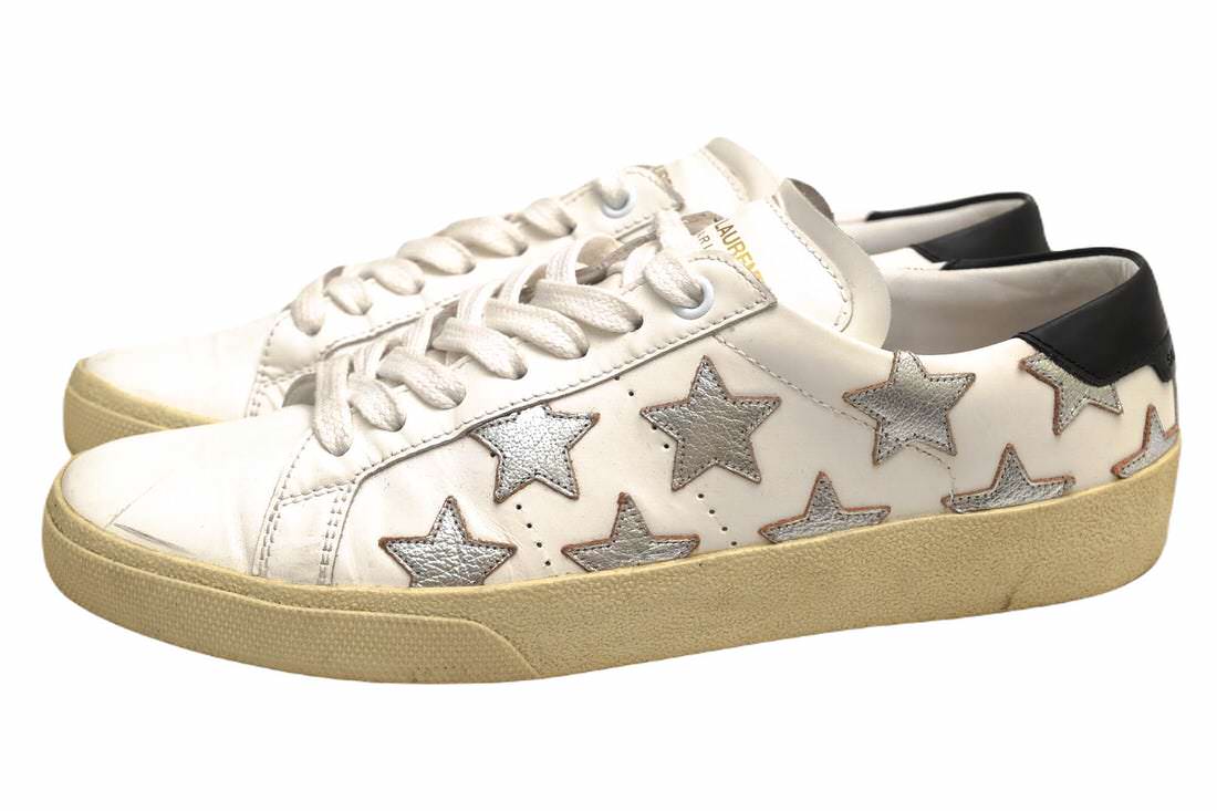 YVES SAINT LAURENT ローカットスニーカー サンローラン 377340 California sneakers with silver stars カリフォルニア パリ PARIS エディ・スリマン Hedi Slimane カーフ 牛革 スターパッチ 【中古】