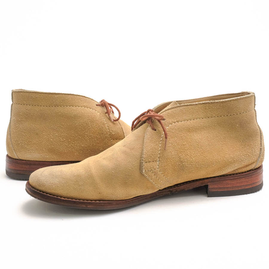 ブランディングのTricker's チャッカブーツ トリッカーズ M7169 CHUKKA BOOTS 牛革 アンラインド仕様 プレーントゥ レザーソール グッドイヤーウェルト製法 【中古】｜アングル3