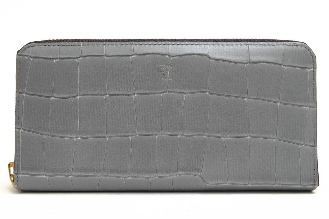 BRANDINGの全商品で利用可↓↓1%OFFクーポン↓↓Epoi / エポイEpoi エポイ 長財布 40304-20 Tile 牛革商品説明大正6年に創業した皮革袋物専門メーカーAJIOKAが手がけるレザーグッズブランド。毎日を丁寧に生...