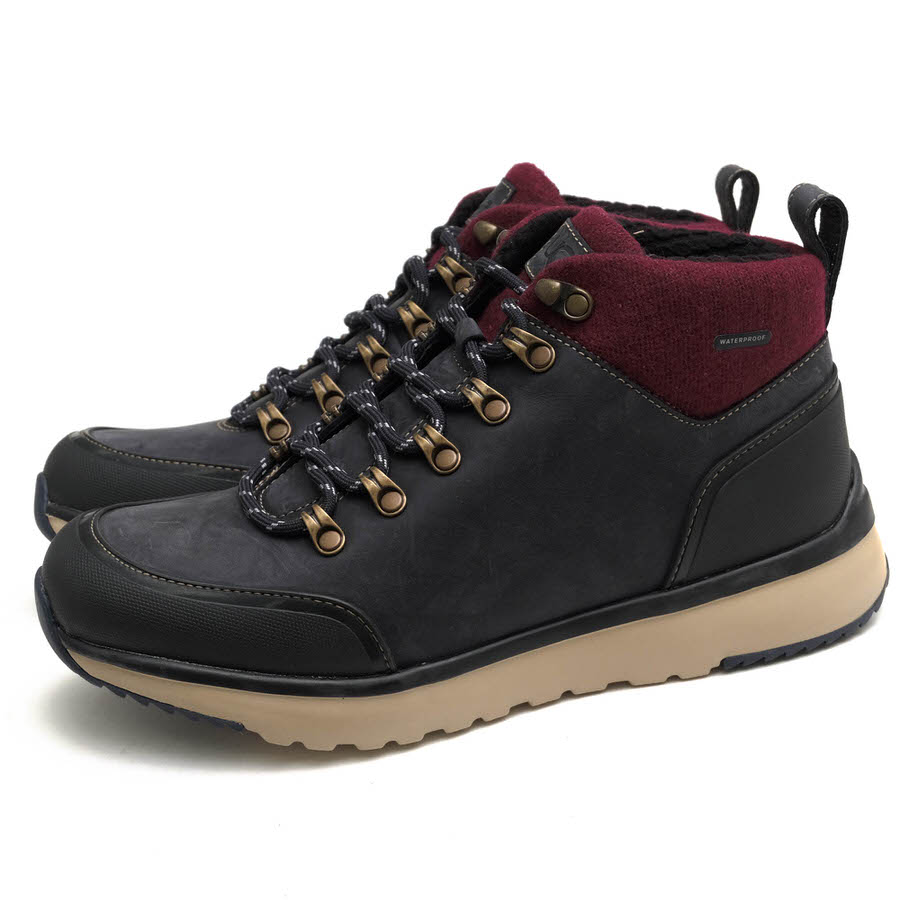 Rakuten - アグ/UGG/1017275 Olivert Boot オリバート マウンテンブーツ 【中古】