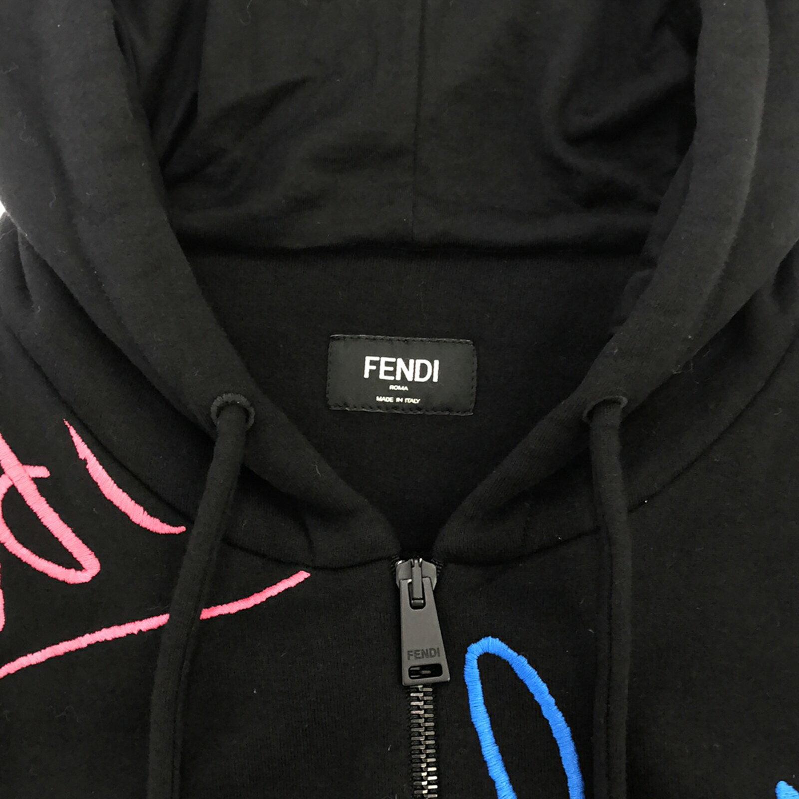 【フェンディ】 パーカー・フーディ 楽天市場】≪3%OFFクーポン×P3倍≫フェンディ FENDI ジップ