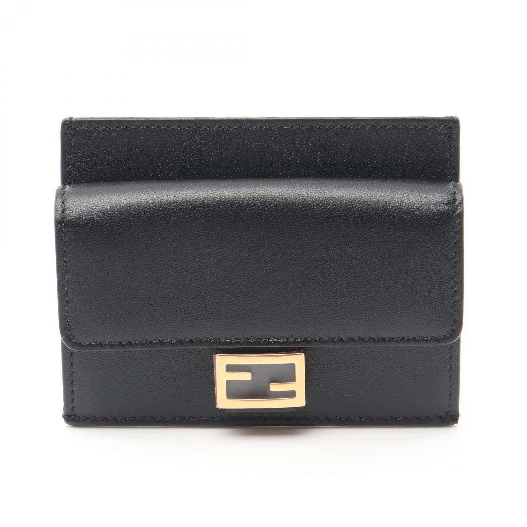 ≪7%OFFクーポン対象≫フェンディ FENDI バゲット カードケース アクセサリー レザー レディース ブラック系 8M0423AAJDF0KUR プレゼント 誕生日 記念日 ブランド 送料無料【新品】