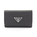 ≪10%OFFクーポン対象≫プラダ PRADA SAFFIANO TRIANG キーケース アクセサリー サフィアーノレザー レディース ブラック系 1PG00...