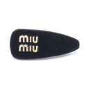 ≪7%OFFクーポン対象≫ミュウ ミュウ Miu Miu ロゴ バレッタ アクセサリー ベロア レディース ブラック系 5IF092068F0002 【新品】