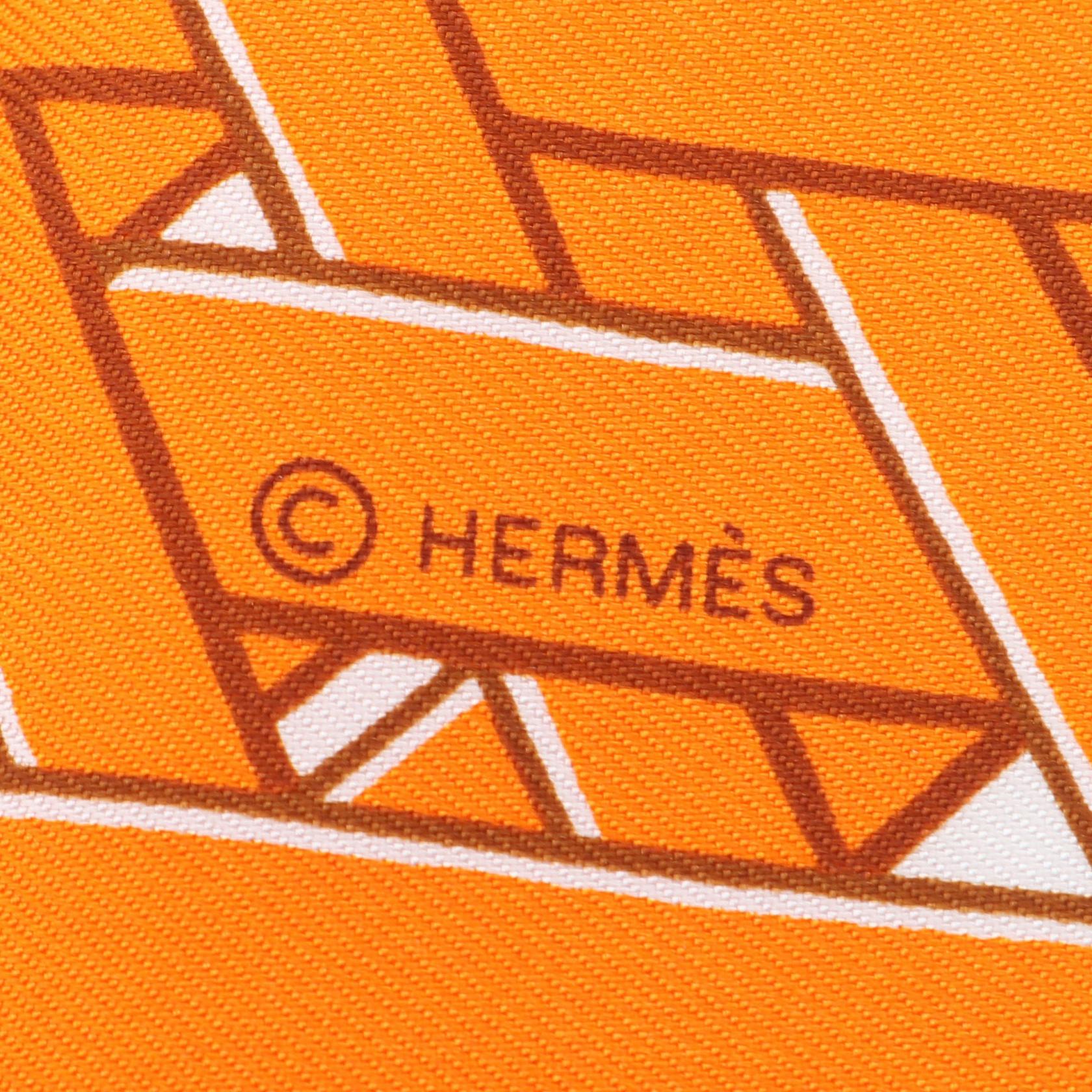 エルメス HERMES カレ90 Masan&Masan スカーフ 衣料品 シルク シルク レディース オレンジ系 / ブラウン系 / アイボリー系 【中古】