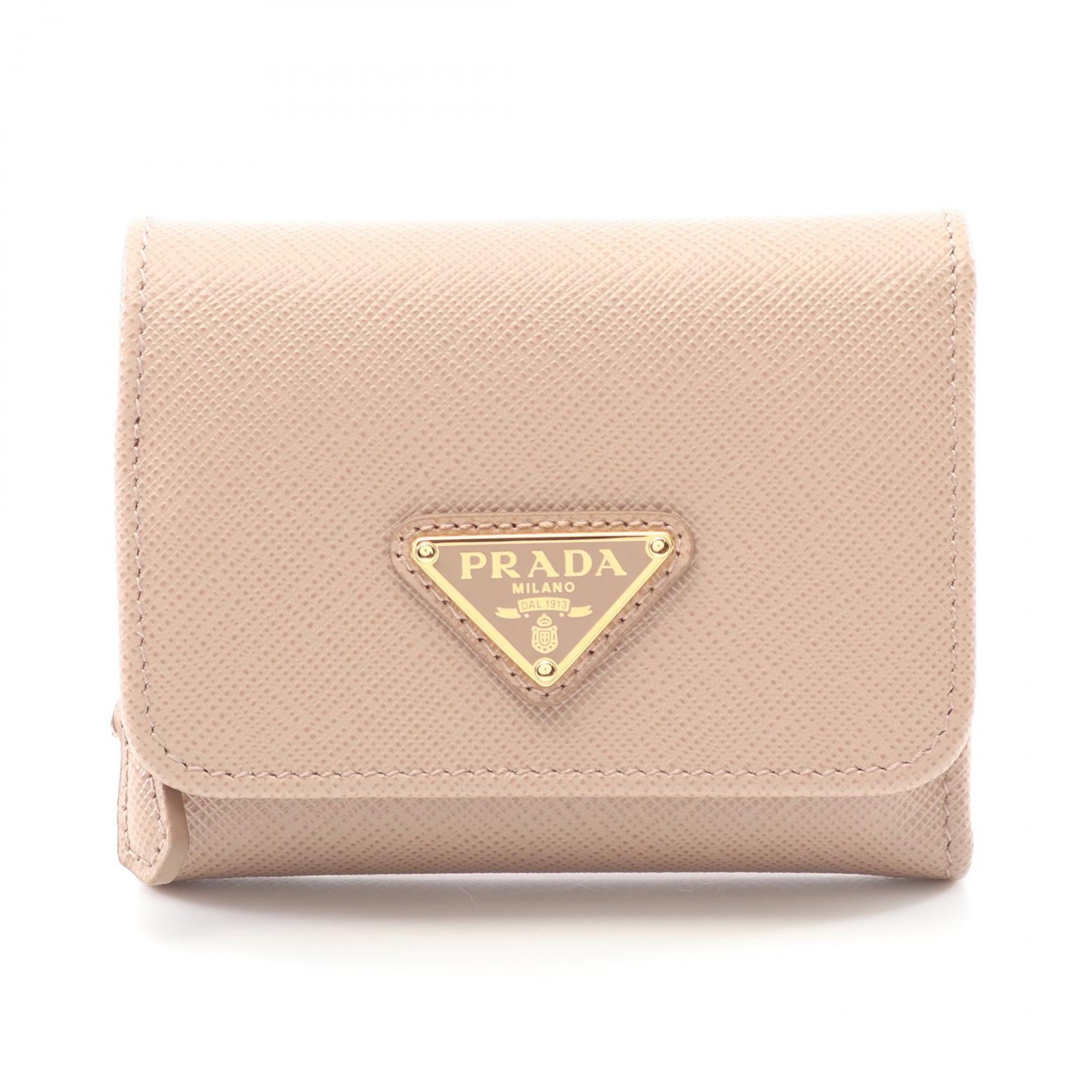 PRADA♡三つ折りミニ財布♡ピンクベージュ♡ゴールドロゴ♡美品 楽天市場】プラダ 三つ折り財布 ピンクの通販