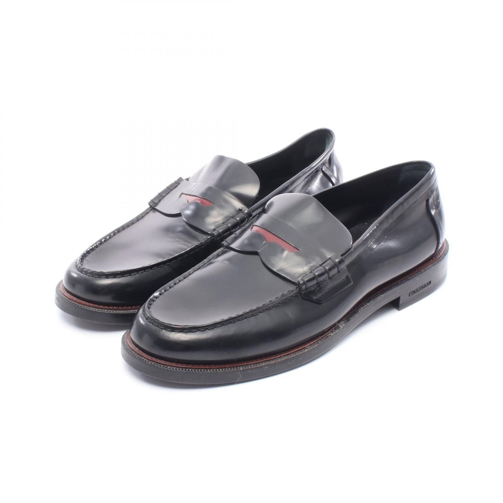 ≪全品5%OFF&まとめ買い対象≫バーバリー BURBERRY ローファー 靴 レザー メンズ ブラック系 【中古】