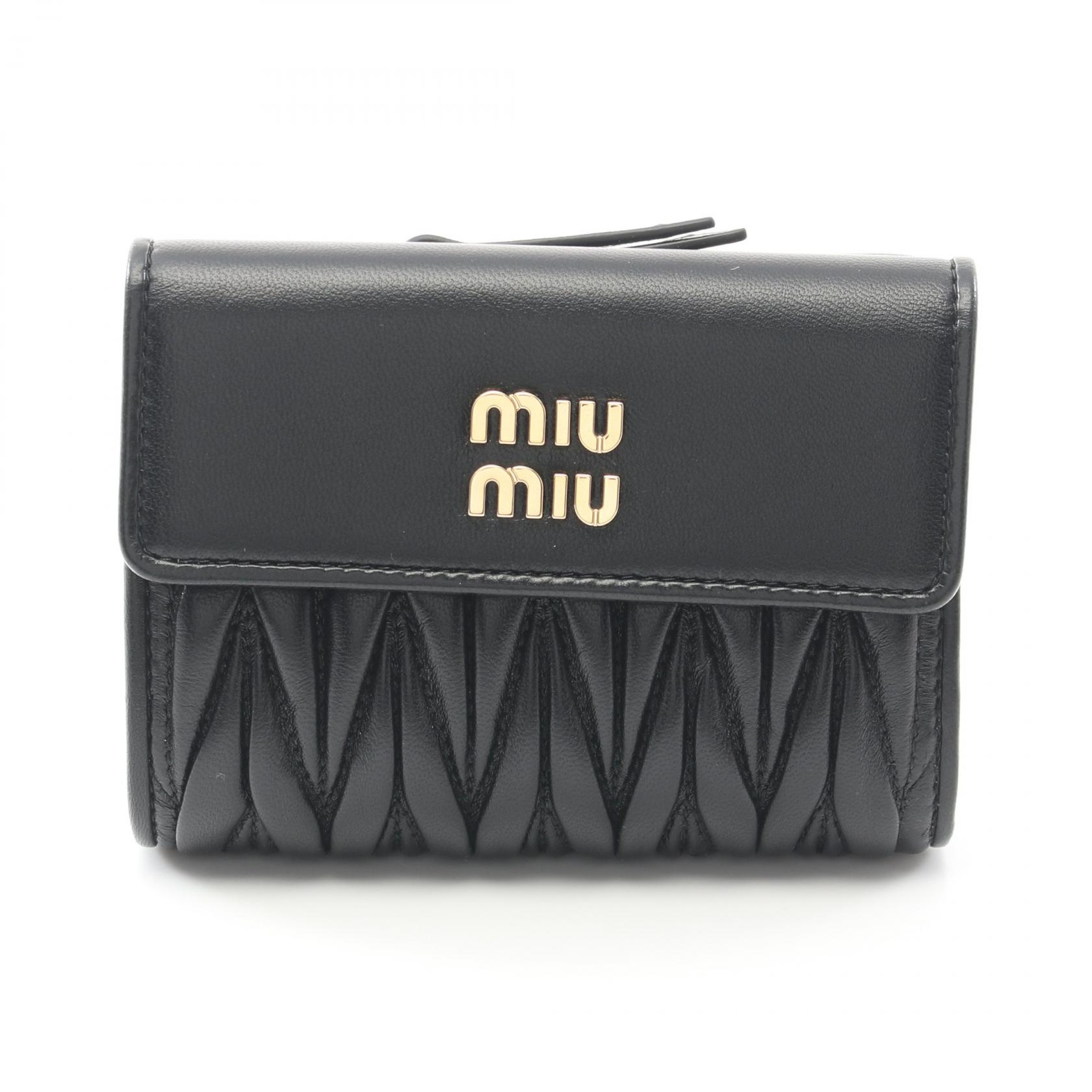 楽天市場】miumiu マテラッセ ブラック(財布・ケース|バッグ 楽天市場】miumiu マテラッセ ブラック(財布・ケース|バッグ