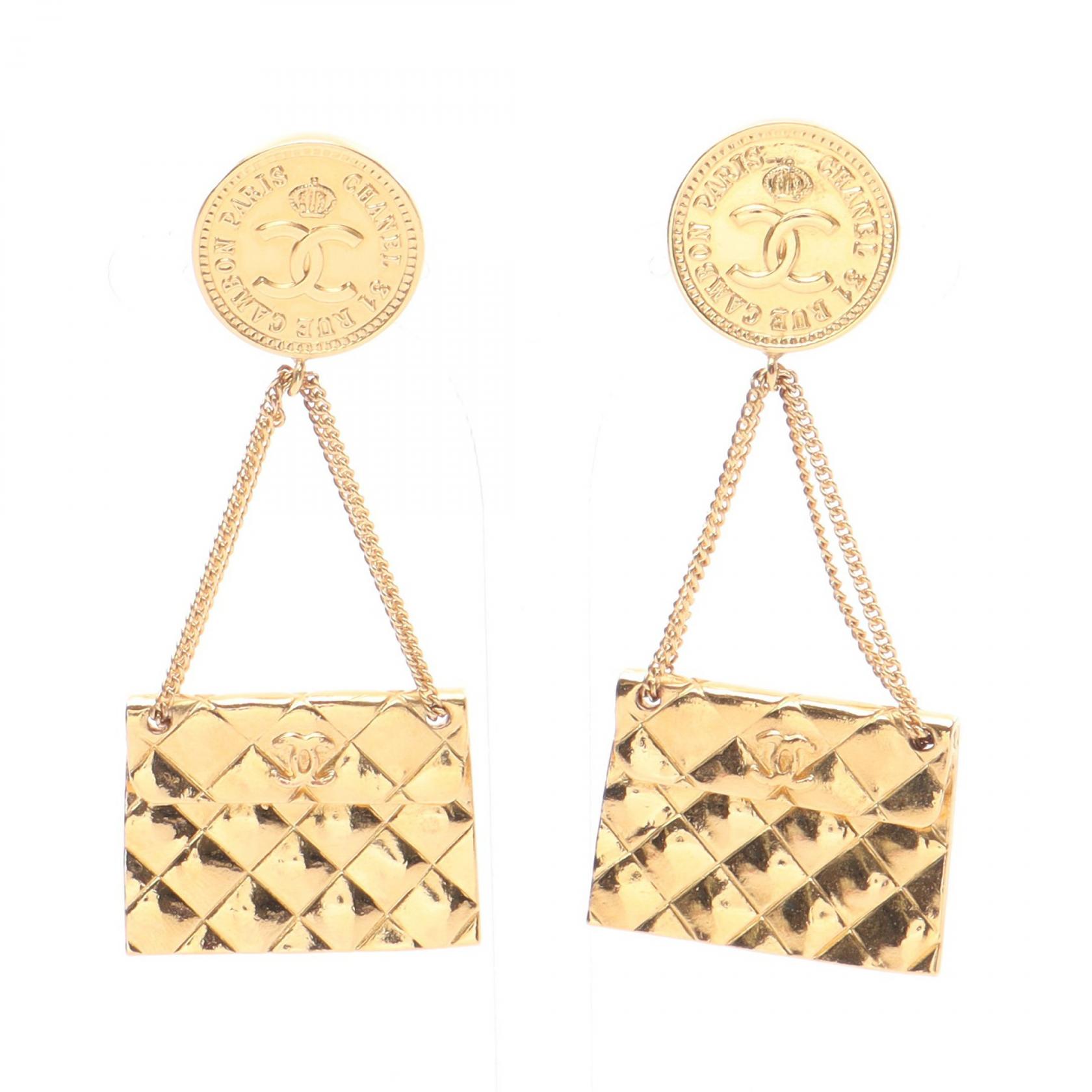 シャネル CHANEL マトラッセ ココマーク イヤリング ジュエリー GP(ゴールドメッキ) レディース ゴールド系 【中古】