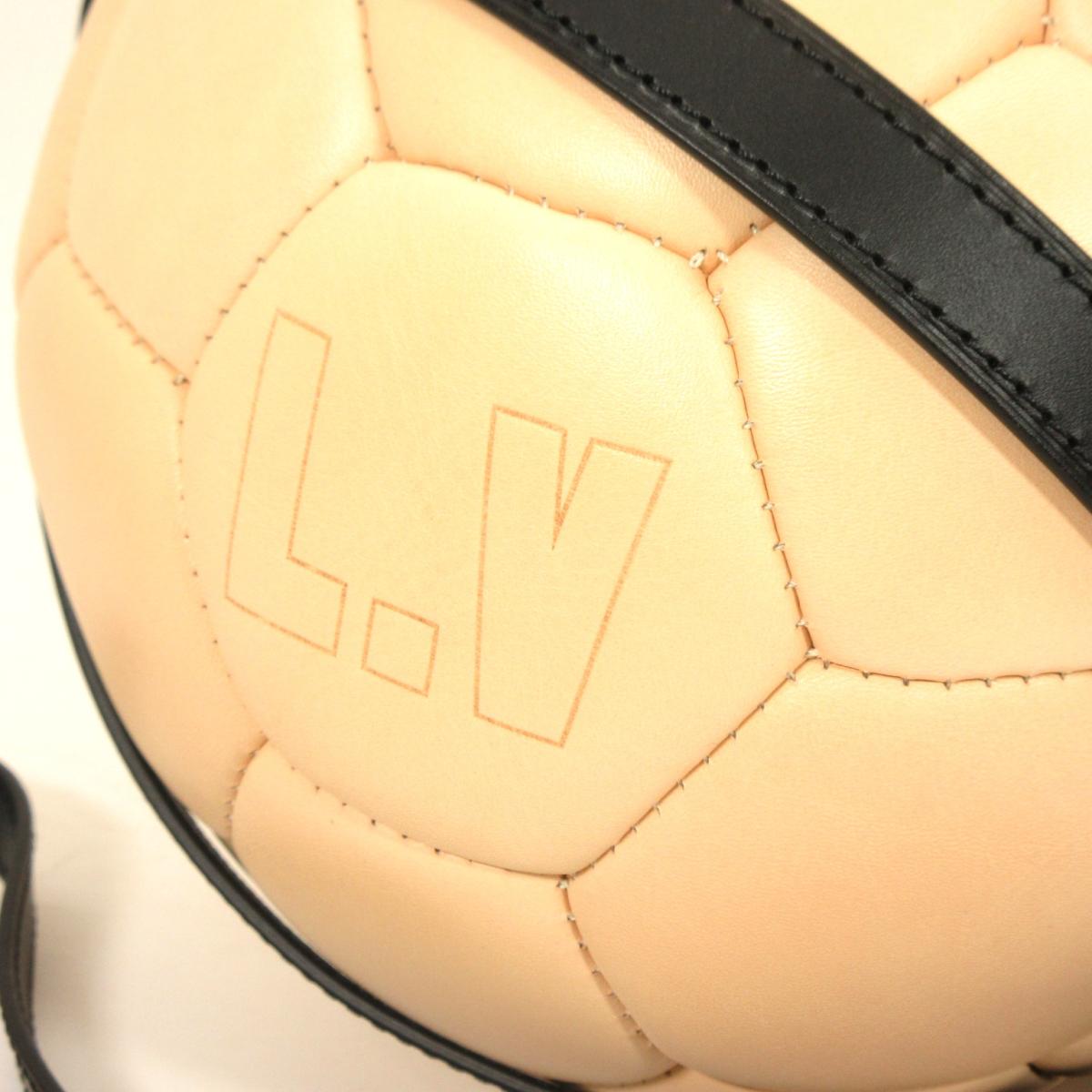 最終値下げ ルイヴィトン サッカーボール ボール ワールドカップ メンズ レディース レザー ベージュ Louis Vuitton ヴィトン ビトン ルイ ヴィトン サッカーボール 新品 ブランドオフ Brandoff銀座 Chancen International