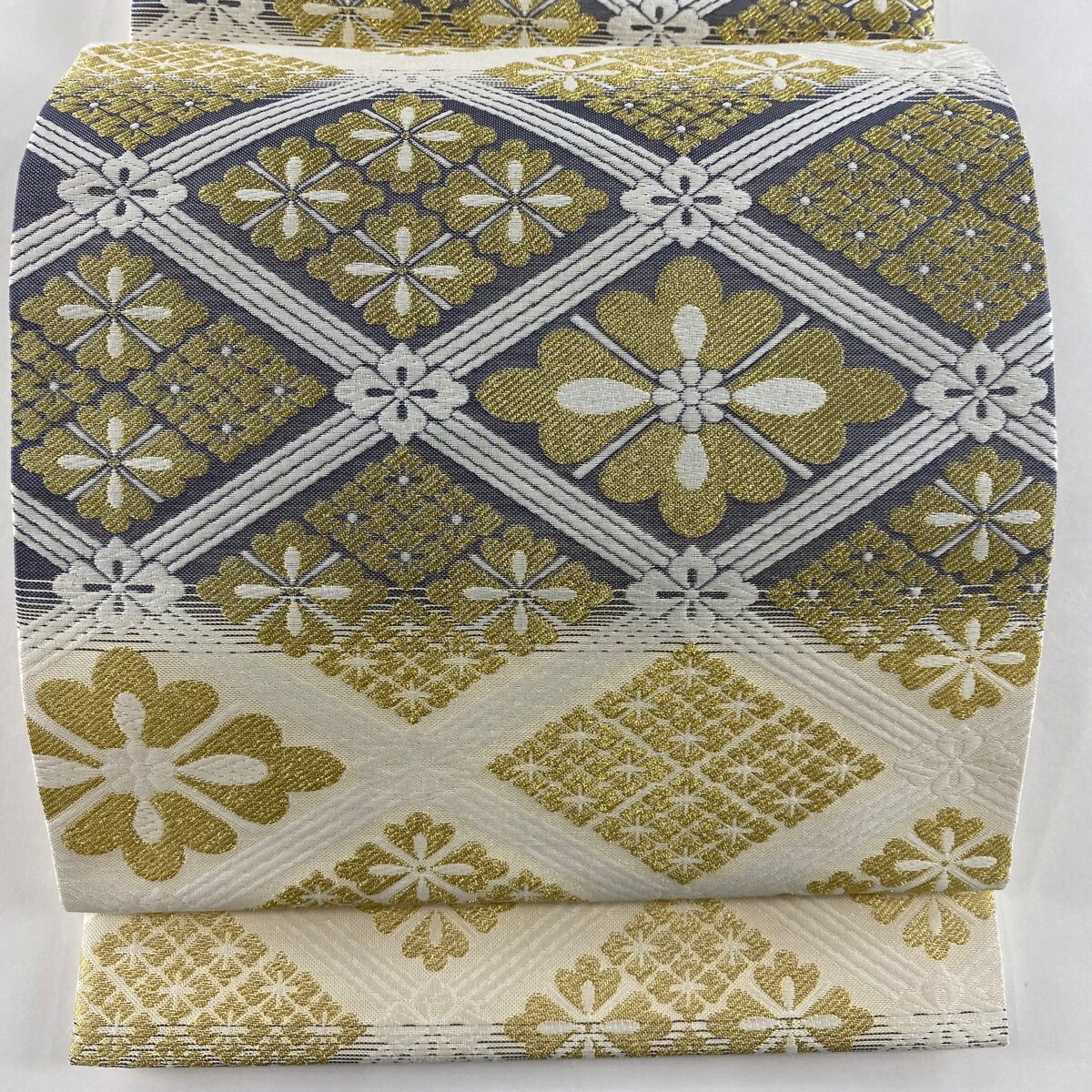 袋帯 名品 花菱 段縞 金糸 唐織 クリーム 六通 正絹 【中古】 msp70