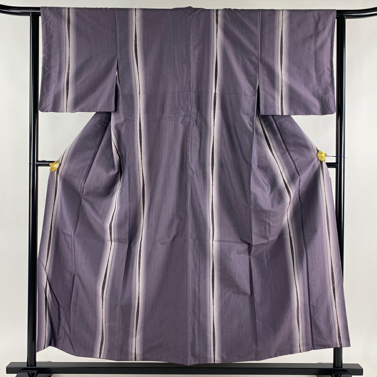 【最終値引き】紬 身丈154.5cm 裄丈62cm S 袷 縦縞 縦ぼかし 紫 正絹 美品 名品 【中古】 msp70
