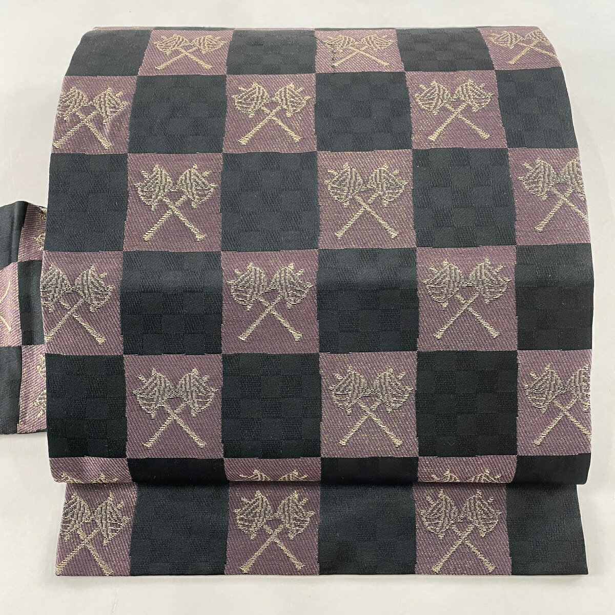 名古屋帯 秀品 市松 糸巻 金糸 黒 正絹 【中古】
