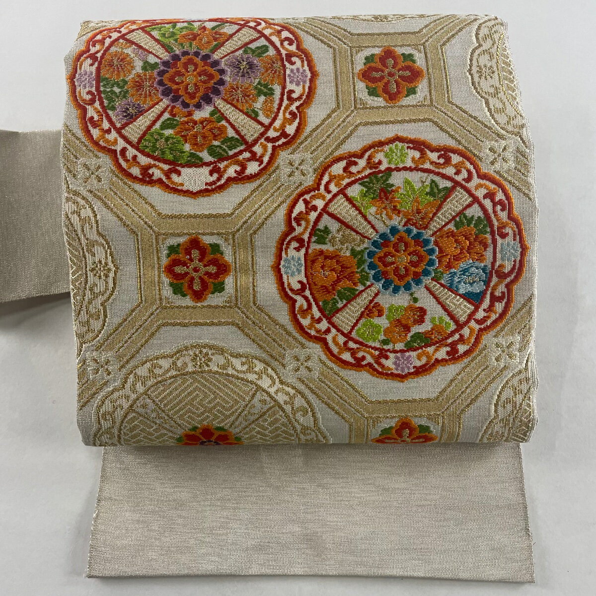 【最終値引き】名古屋帯 美品 優品 蜀江華文 箔 刺繍 クリーム 正絹 【中古】 msp70